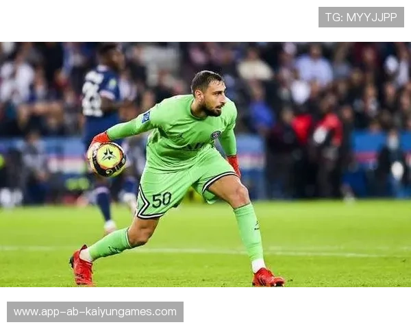 巴黎圣日耳曼门将神扑连连，确保胜利，巴黎圣日耳曼签约门将