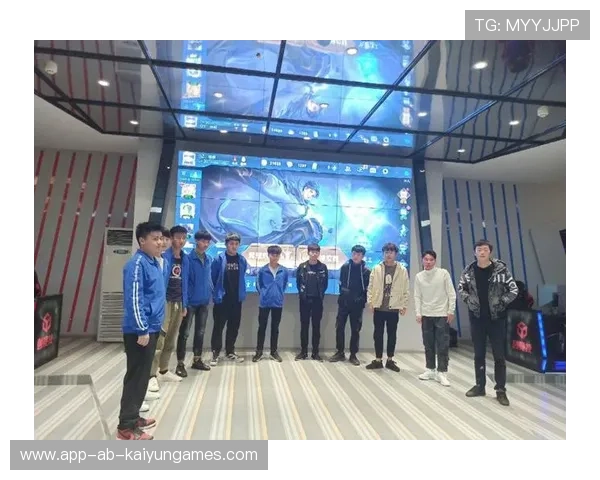 电竞战队内部文化塑造与团队凝聚力探索,电竞战队人员构成 电竞战队内部文化塑造与团队凝聚力探索,电竞战队人员构成