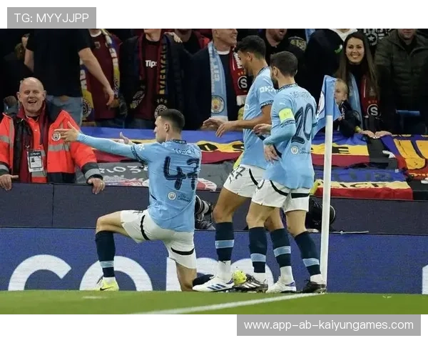 随着巴萨3-3爆冷，国米四连胜，欧冠最新积分榜出炉，曼城升第四，欧冠决赛巴萨3比1曼联