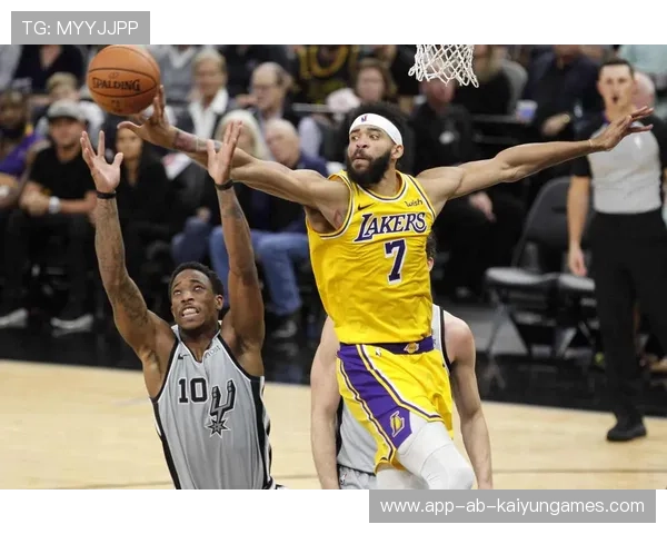 马刺对湖人：比赛前瞻与专家预测，马刺对湖人今日视频回放