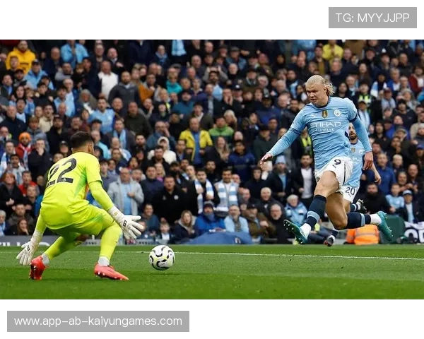 曼城再次强势,决赛将对决阿森纳 曼城再次强势,决赛将对决阿森纳